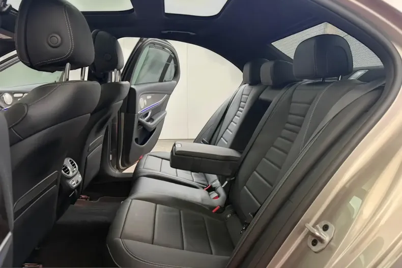 Mercedes-Benz E 450 (Clasa E) din 2022 cu 95.000 km - oferta MER242000 - foto 13