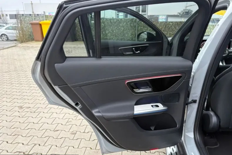 Mercedes-Benz GLC 220 (Clasa GLC) din 2025 cu 16.000 km - oferta MER242007 - foto 27