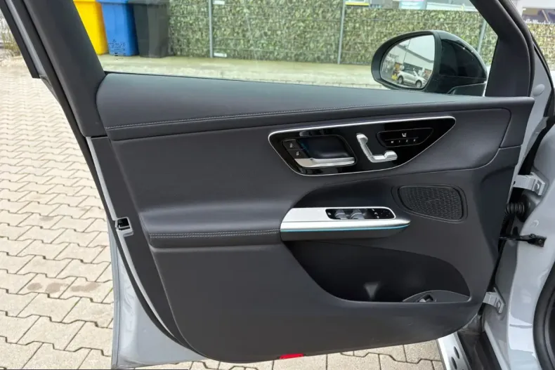 Mercedes-Benz GLC 220 (Clasa GLC) din 2025 cu 16.000 km - oferta MER242007 - foto 31
