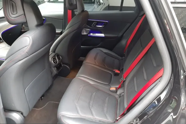Mercedes-Benz GLC 43 AMG (Clasa GLC) din 2025 cu 12.800 km - oferta MER242011 - foto 9