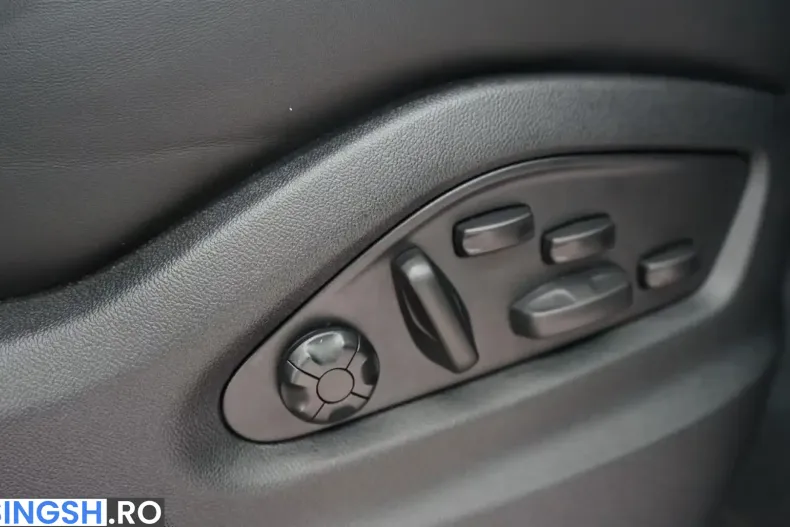 Porsche Cayenne din 2026 cu 6.400 km - oferta POR242018 - foto 27