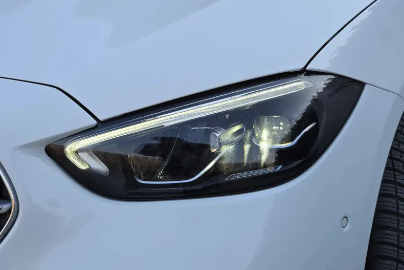 Mercedes-Benz C 180 (Clasa C) din 2021 cu 87.500 km - oferta MER242028 - foto 32