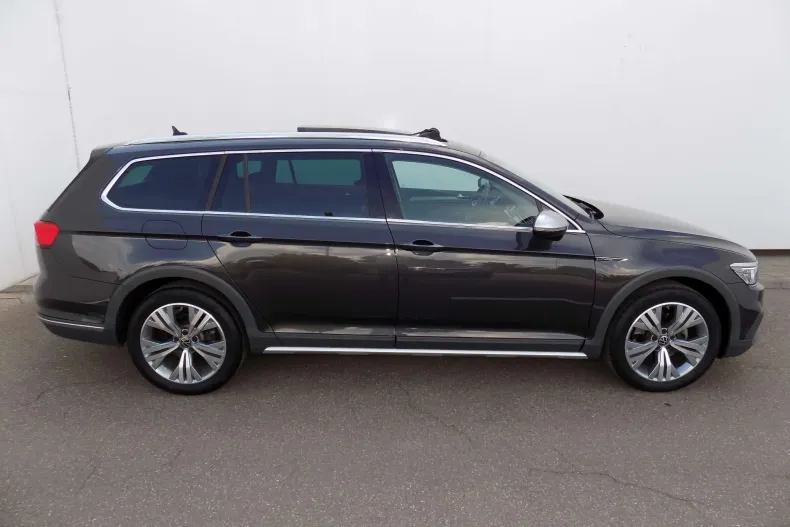 Volkswagen Passat Alltrack din 2022 cu 107.986 km - oferta VOL242031 - foto 7