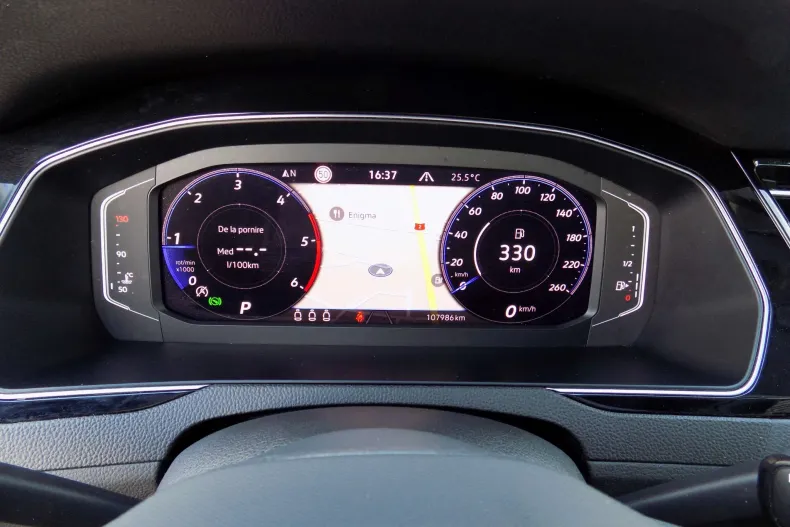 Volkswagen Passat Alltrack din 2022 cu 107.986 km - oferta VOL242031 - foto 17