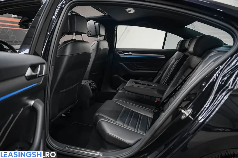 Volkswagen Passat din 2020 cu 128.606 km - oferta VOL242043 - foto 4