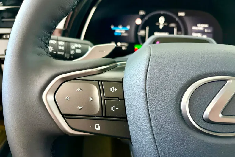 Lexus Seria RX din 2026 cu 5 km - oferta LEX242047 - foto 33