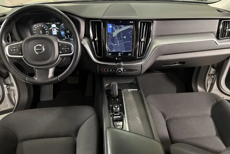 Volvo XC60 din 2020 cu 121.720 km - oferta VOL242051 - foto 9