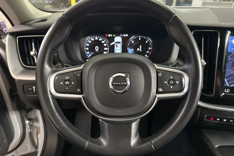 Volvo XC60 din 2020 cu 121.720 km - oferta VOL242051 - foto 15