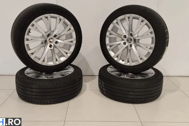 Skoda Superb din 2023 cu 110.100 km - oferta SKO242055 - foto 40