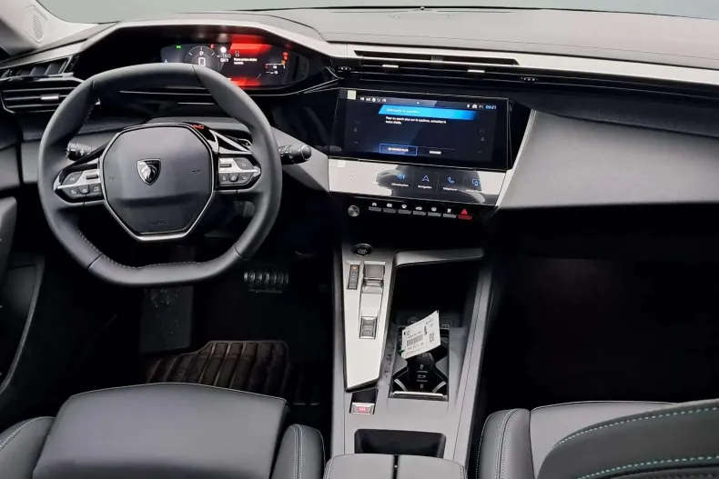 Peugeot 308 din 2025 cu 2 km - oferta PEU242075 - foto 13