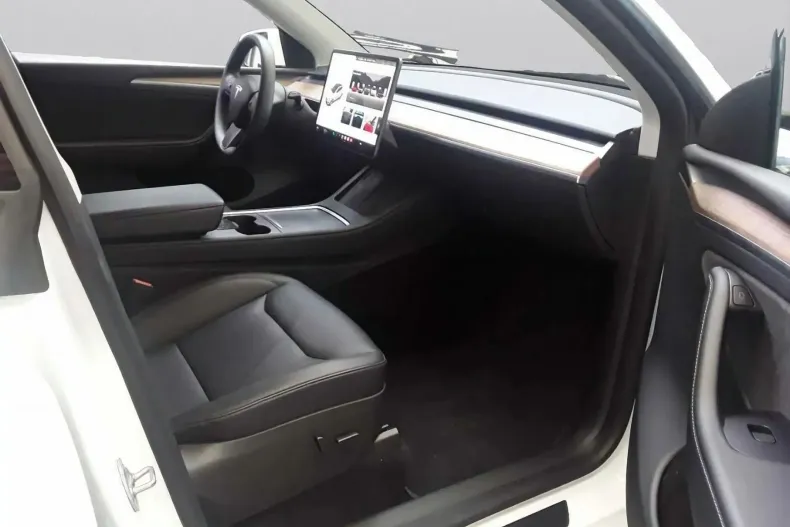 Tesla Model Y din 2023 cu 60.487 km - oferta TES242077 - foto 7