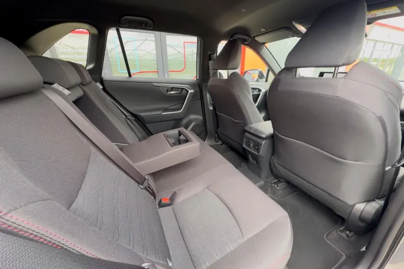 Toyota RAV4 din 2024 cu 108.138 km - oferta TOY242080 - foto 21