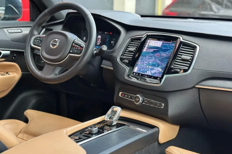 Volvo XC90 din 2022 cu 97.479 km - oferta VOL242082 - foto 2
