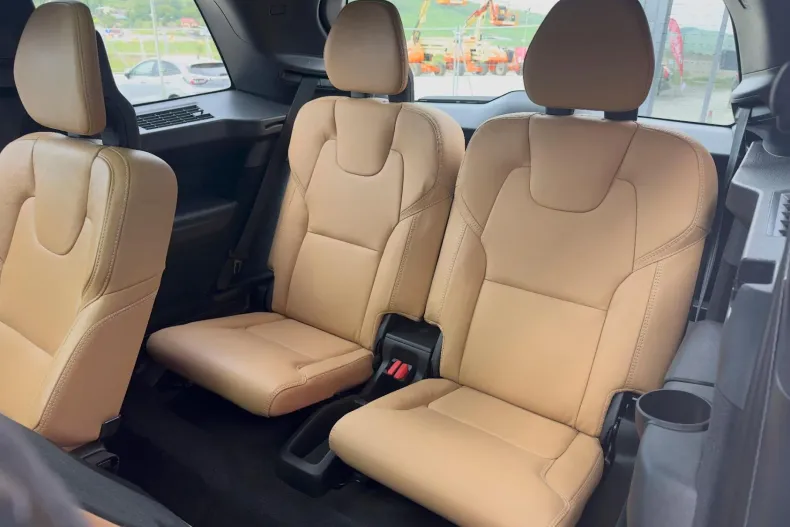 Volvo XC90 din 2022 cu 97.479 km - oferta VOL242082 - foto 18
