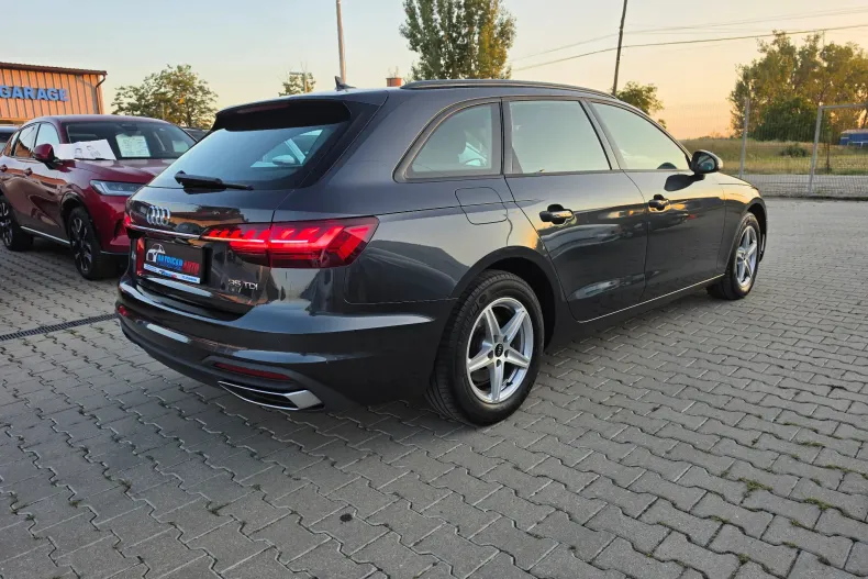 Audi A4 din 2022 cu 174.000 km - oferta AUD242092 - foto 2