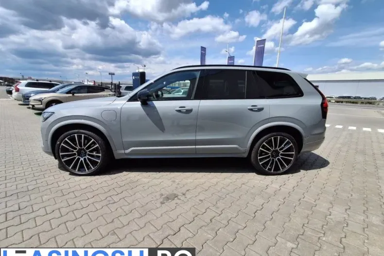 Volvo XC90 din 2026 cu 1 km - oferta VOL242095 - foto 8