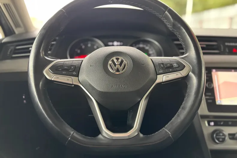 Volkswagen Passat din 2020 cu 143.700 km - oferta VOL242103 - foto 11