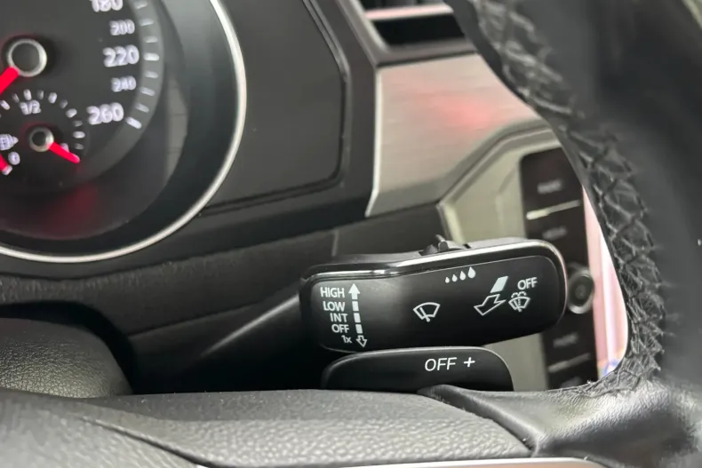 Volkswagen Passat din 2020 cu 143.700 km - oferta VOL242103 - foto 26
