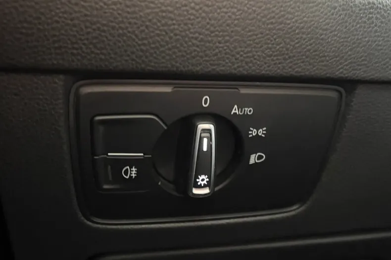 Volkswagen Passat din 2020 cu 143.700 km - oferta VOL242103 - foto 29
