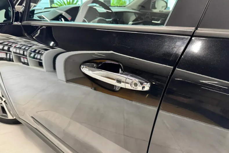 Kia Niro din 2021 cu 70.000 km - oferta KIA242110 - foto 4