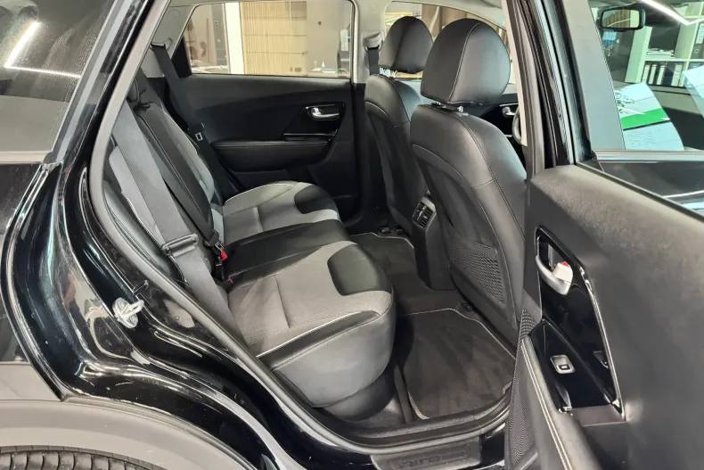 Kia Niro din 2021 cu 70.000 km - oferta KIA242110 - foto 10