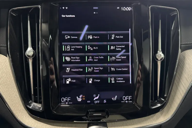 Volvo XC60 din 2021 cu 84.000 km - oferta VOL242111 - foto 18