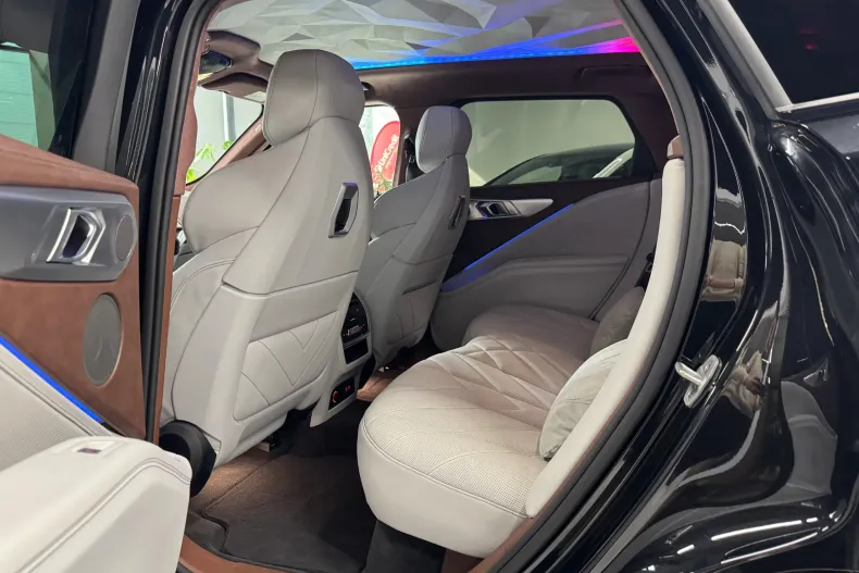BMW XM (Seria X) din 2025 cu 36.297 km - oferta BMW242113 - foto 9