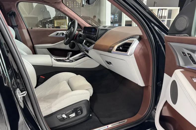 BMW XM (Seria X) din 2025 cu 36.297 km - oferta BMW242113 - foto 12