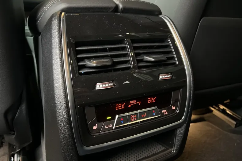 BMW X7 (Seria X) din 2026 cu 0 km - oferta BMW242115 - foto 16