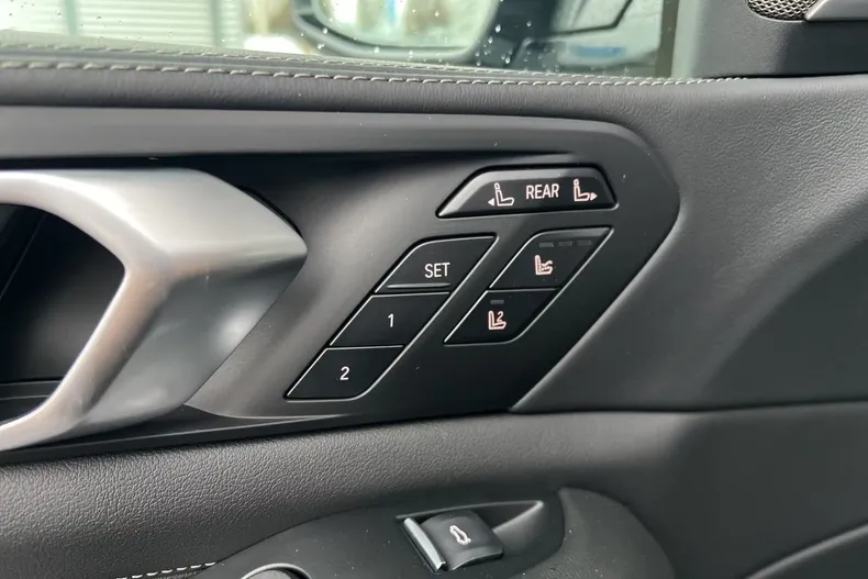 BMW X7 (Seria X) din 2026 cu 0 km - oferta BMW242115 - foto 17