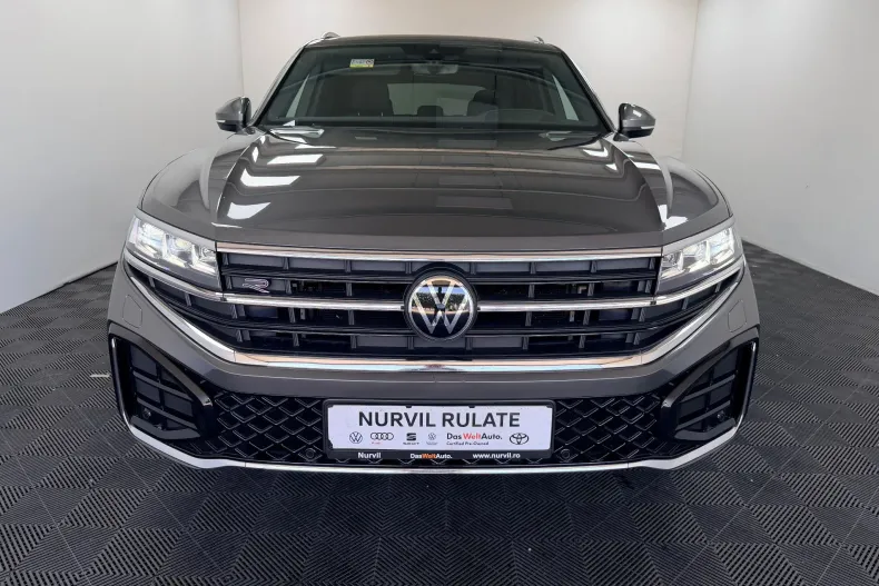 Volkswagen Touareg din 2025 cu 25.000 km - oferta VOL242119 - foto 1