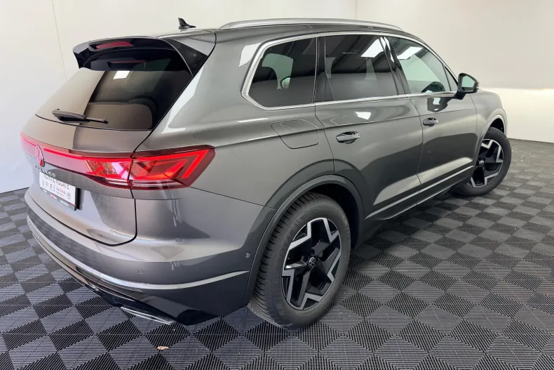 Volkswagen Touareg din 2025 cu 25.000 km - oferta VOL242119 - foto 20