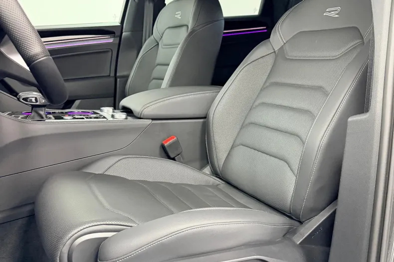Volkswagen Touareg din 2025 cu 25.000 km - oferta VOL242119 - foto 27