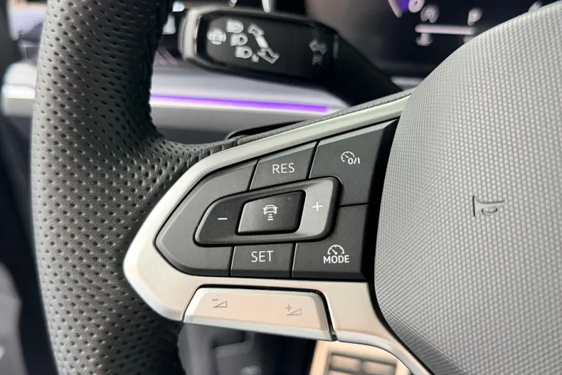 Volkswagen Touareg din 2025 cu 25.000 km - oferta VOL242119 - foto 35