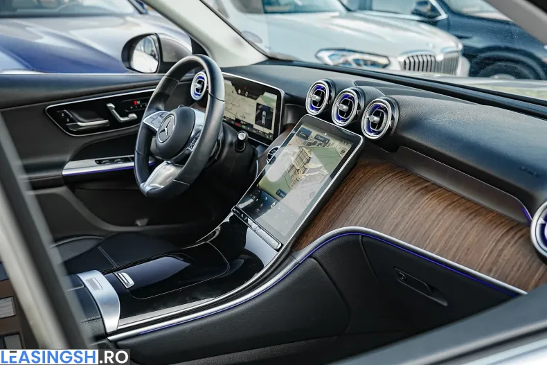 Mercedes-Benz GLC 300 (Clasa GLC) din 2023 cu 143.650 km - oferta MER242121 - foto 4