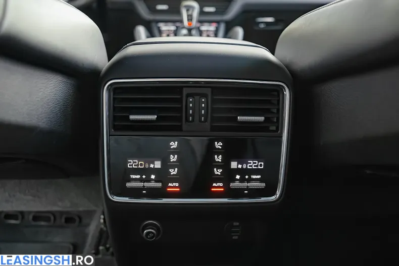 Porsche Cayenne din 2020 cu 101.900 km - oferta POR242126 - foto 29
