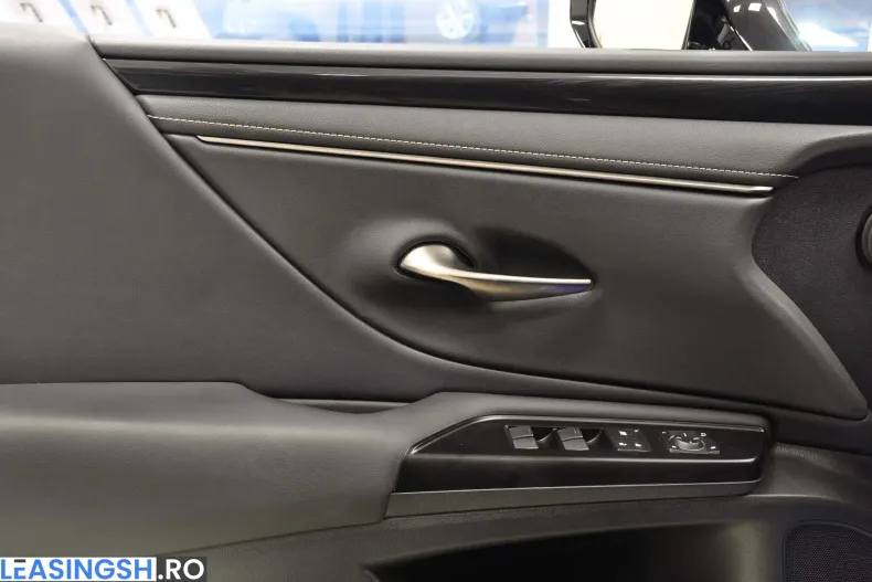 Lexus Seria ES din 2020 cu 115.000 km - oferta LEX242138 - foto 9