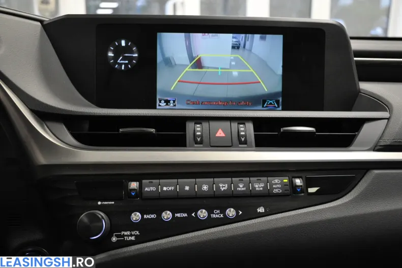 Lexus Seria ES din 2020 cu 115.000 km - oferta LEX242138 - foto 13