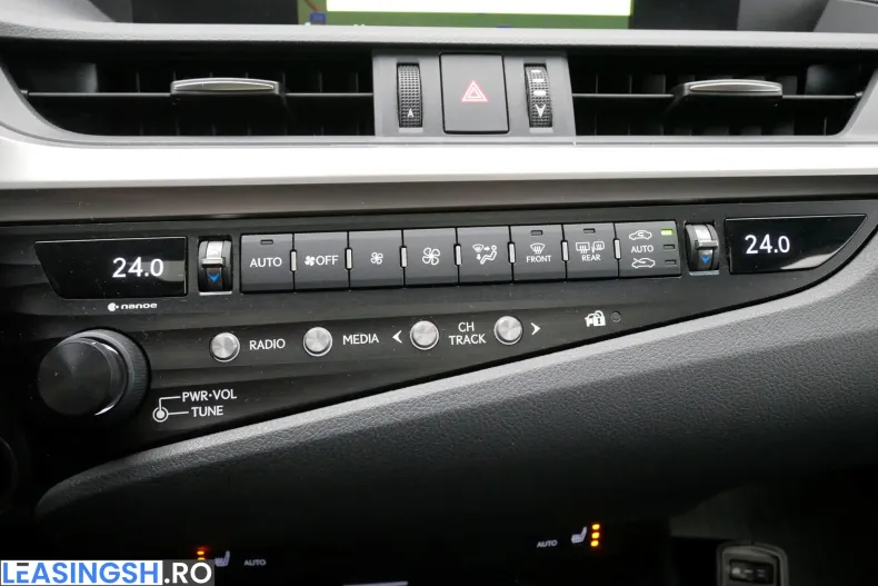 Lexus Seria ES din 2020 cu 115.000 km - oferta LEX242138 - foto 22