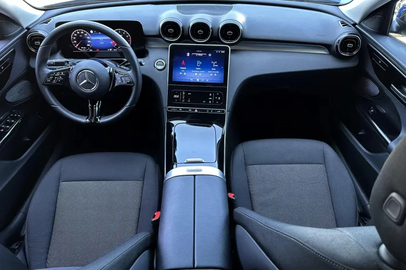 Mercedes-Benz C 180 (Clasa C) din 2023 cu 25.052 km - oferta MER242140 - foto 11