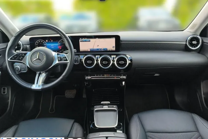 Mercedes-Benz A 220 (Clasa A) din 2025 cu 23.624 km - oferta MER242146 - foto 11