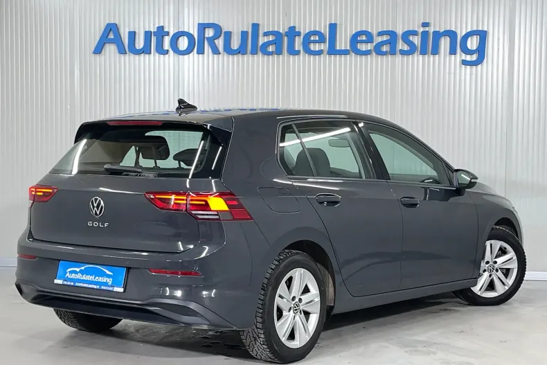 Volkswagen Golf din 2021 cu 37.761 km - oferta VOL242149 - foto 3