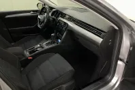 Volkswagen Passat din 2022 cu 124.141 km - oferta VOL242156 - foto 9