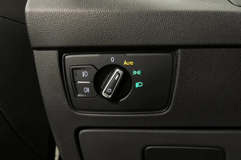 Volkswagen Passat din 2022 cu 124.141 km - oferta VOL242156 - foto 21