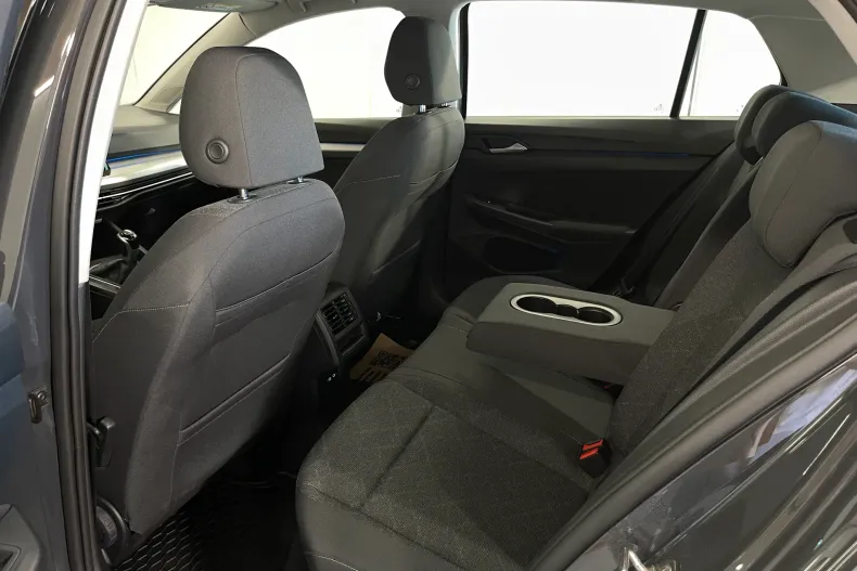 Volkswagen Golf din 2021 cu 40.949 km - oferta VOL242158 - foto 12