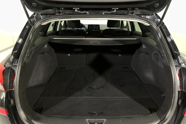 Hyundai i30 din 2023 cu 152.424 km - oferta HYU242160 - foto 10