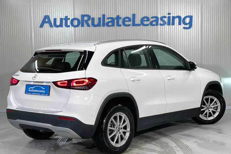Mercedes-Benz GLA 200 (Clasa GLA) din 2020 cu 16.070 km - oferta MER242163 - foto 4