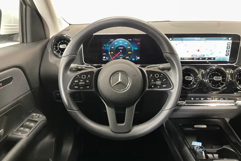 Mercedes-Benz GLA 200 (Clasa GLA) din 2020 cu 16.070 km - oferta MER242163 - foto 6