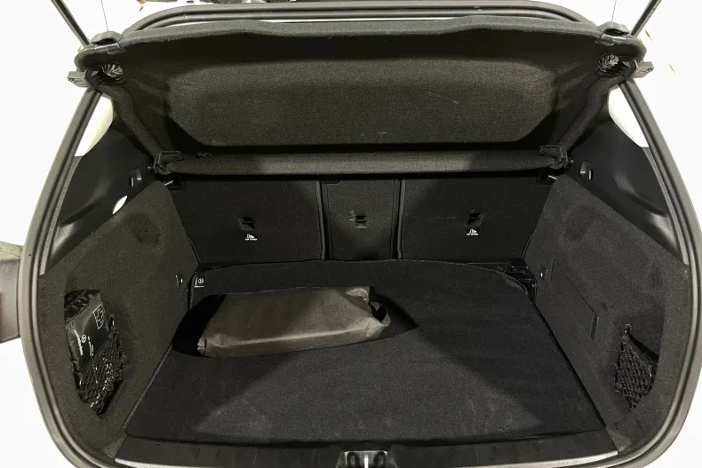 Mercedes-Benz GLA 200 (Clasa GLA) din 2020 cu 16.070 km - oferta MER242163 - foto 12