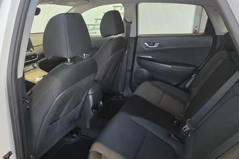 Hyundai Kona din 2023 cu 41.200 km - oferta HYU242170 - foto 11